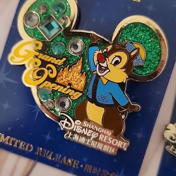 Disney Shanghai Pin Set Chip and Dale Gems pin Set LE Grand Opening  NWT - Picture 3 of 5
